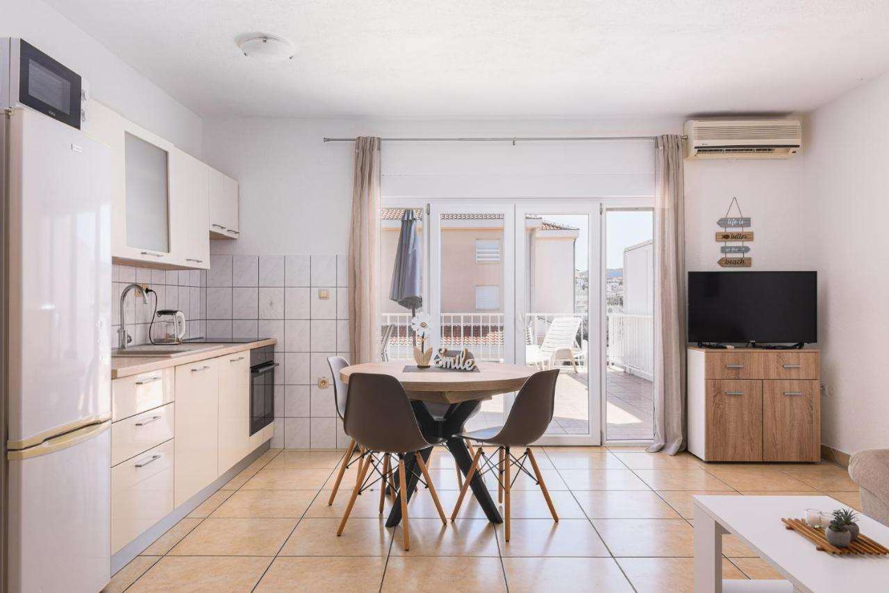 Apartment Planikovica Trogir Extérieur photo